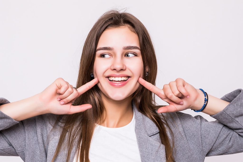 Why Is Teeth Whitening So Popular In Dubai